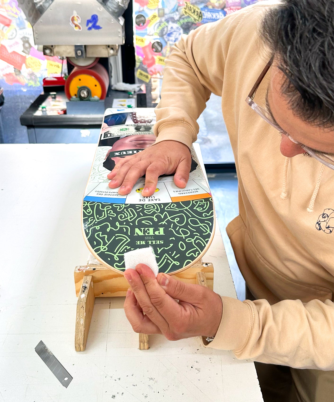 SKATEBOARD - SELL ME THIS PEN