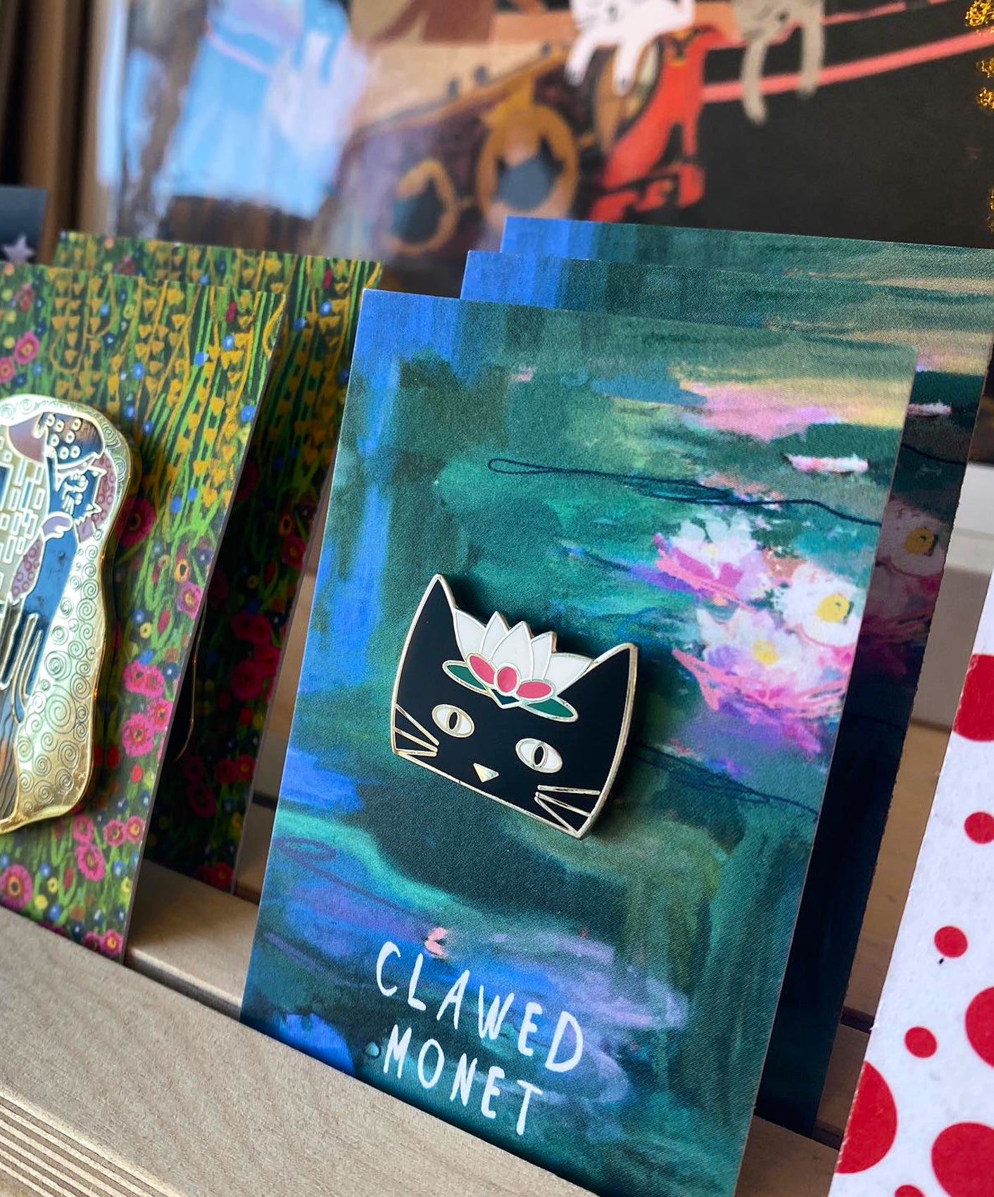 CLAWED MONET