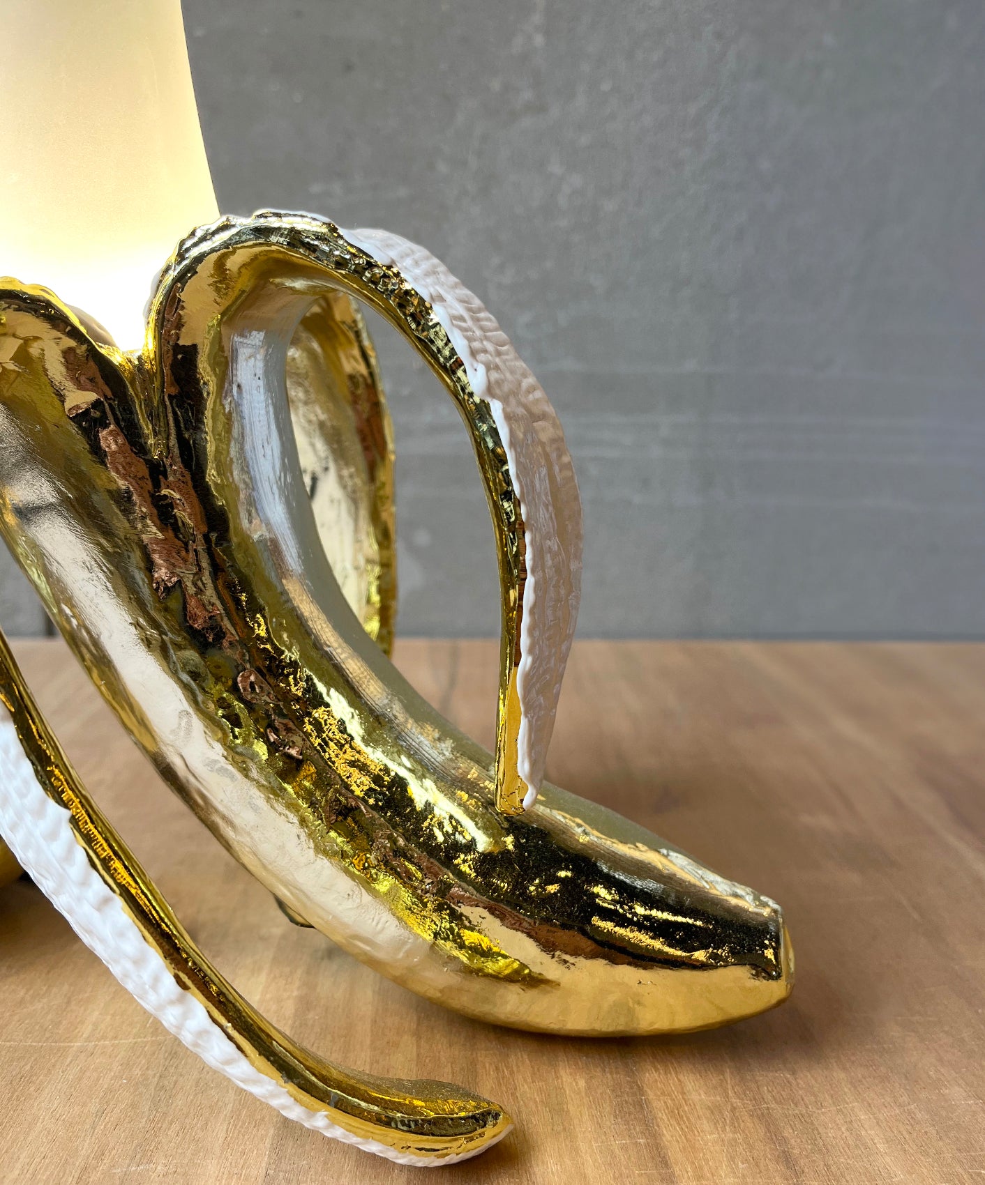 BANANA LAMP