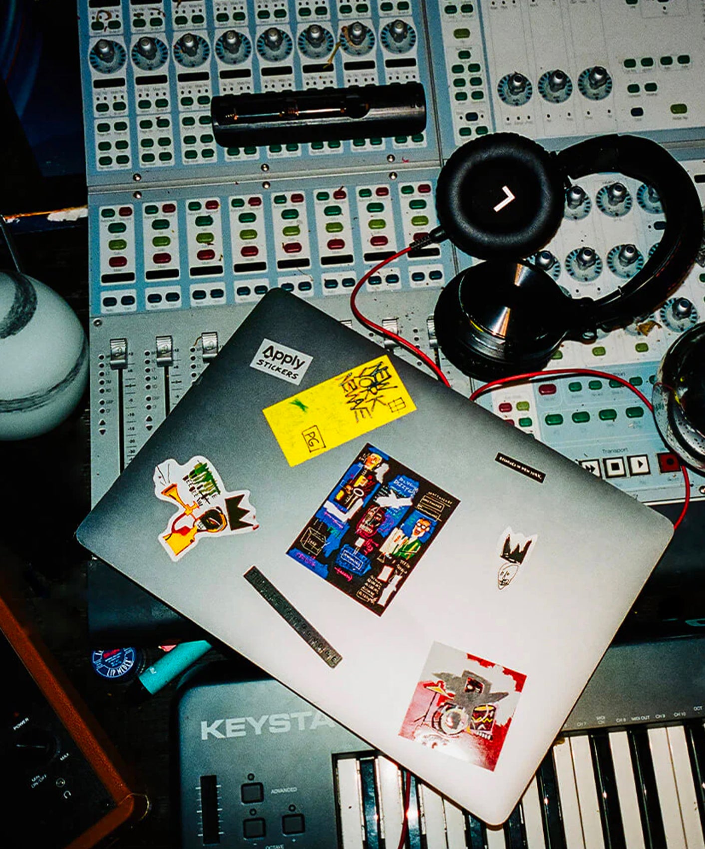 STICKER - TRUMPET (BY BASQUIAT)