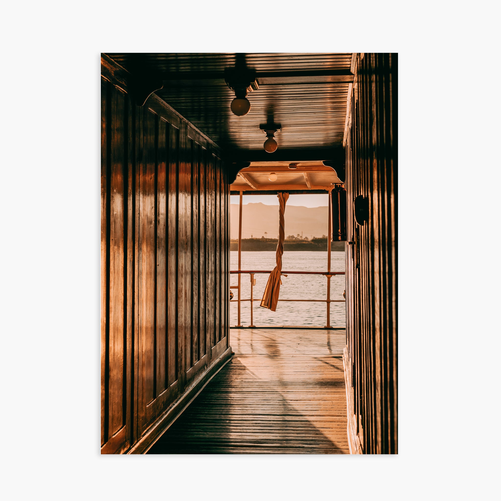 THE BOAT CORRIDOR