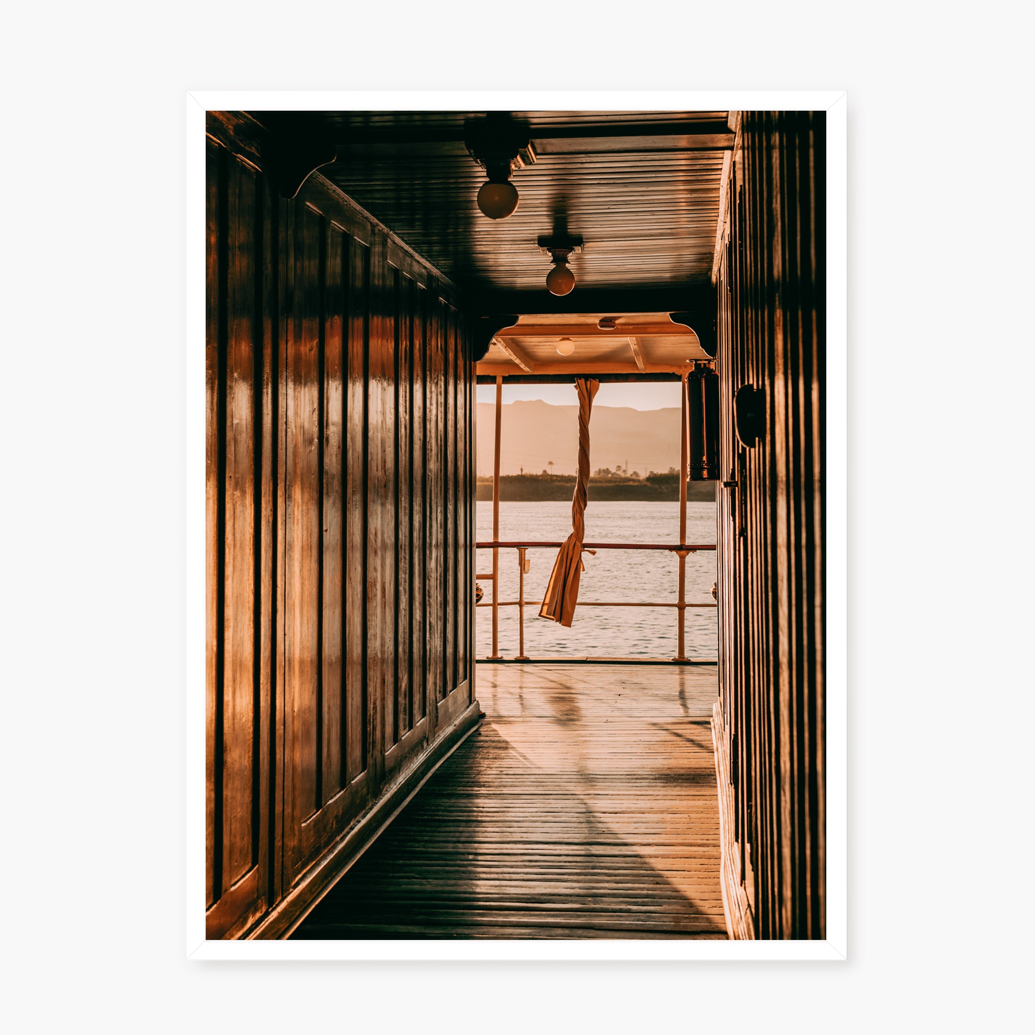 THE BOAT CORRIDOR