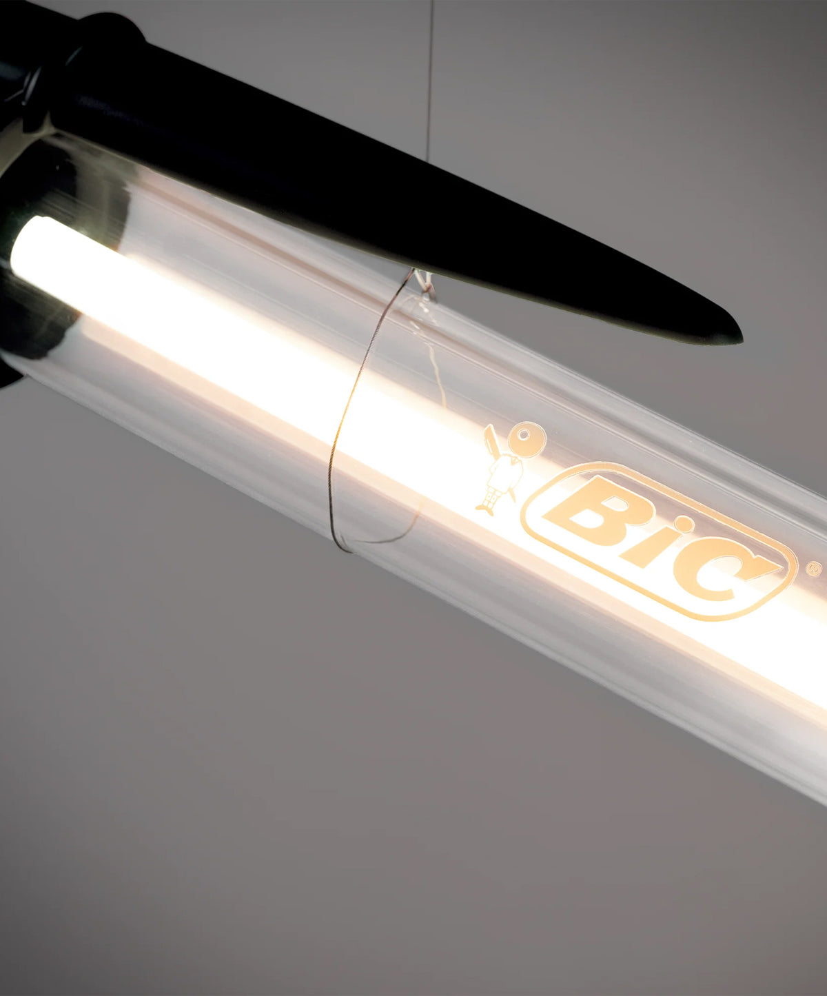 BIC LAMP - BLACK