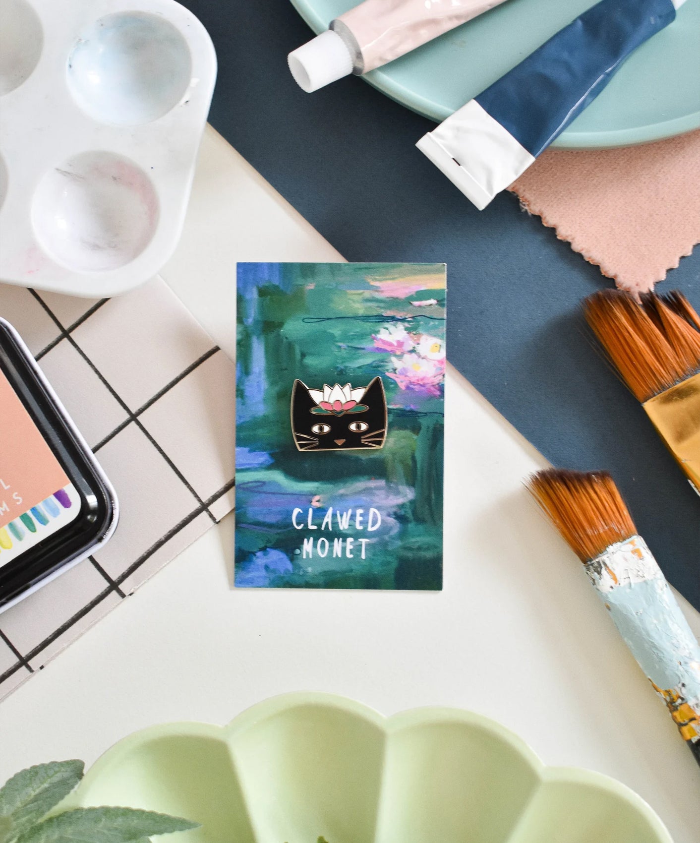 CLAWED MONET